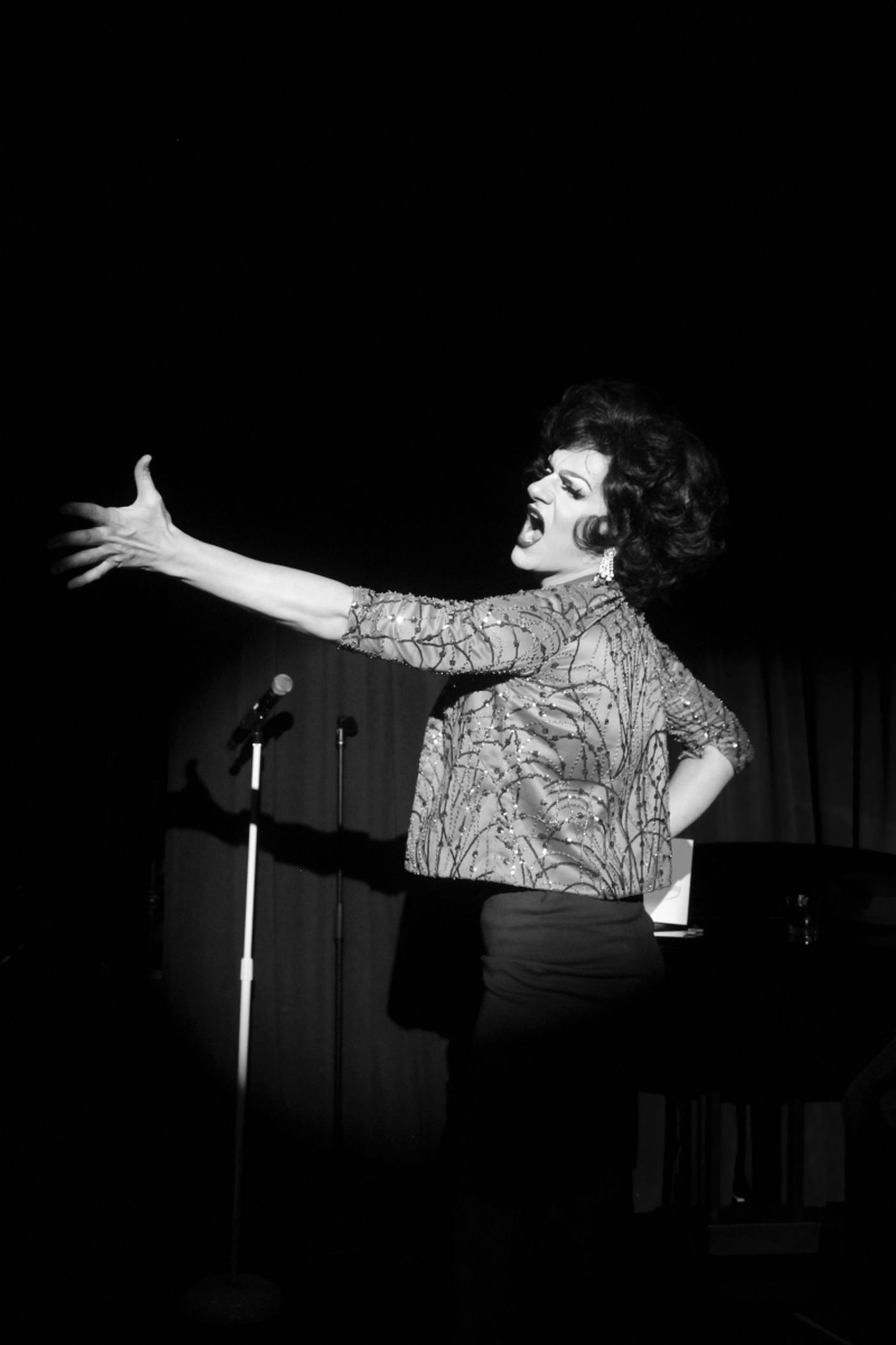 Review: Gloria Swansong's Weekly JUDY GARLAND Show Livens Up A Night Out In A New Club Called THE Q Review: Gloria Swansong's Weekly JUDY GARLAND Show Livens Up A Night Out In A New Club Called THE Q Image