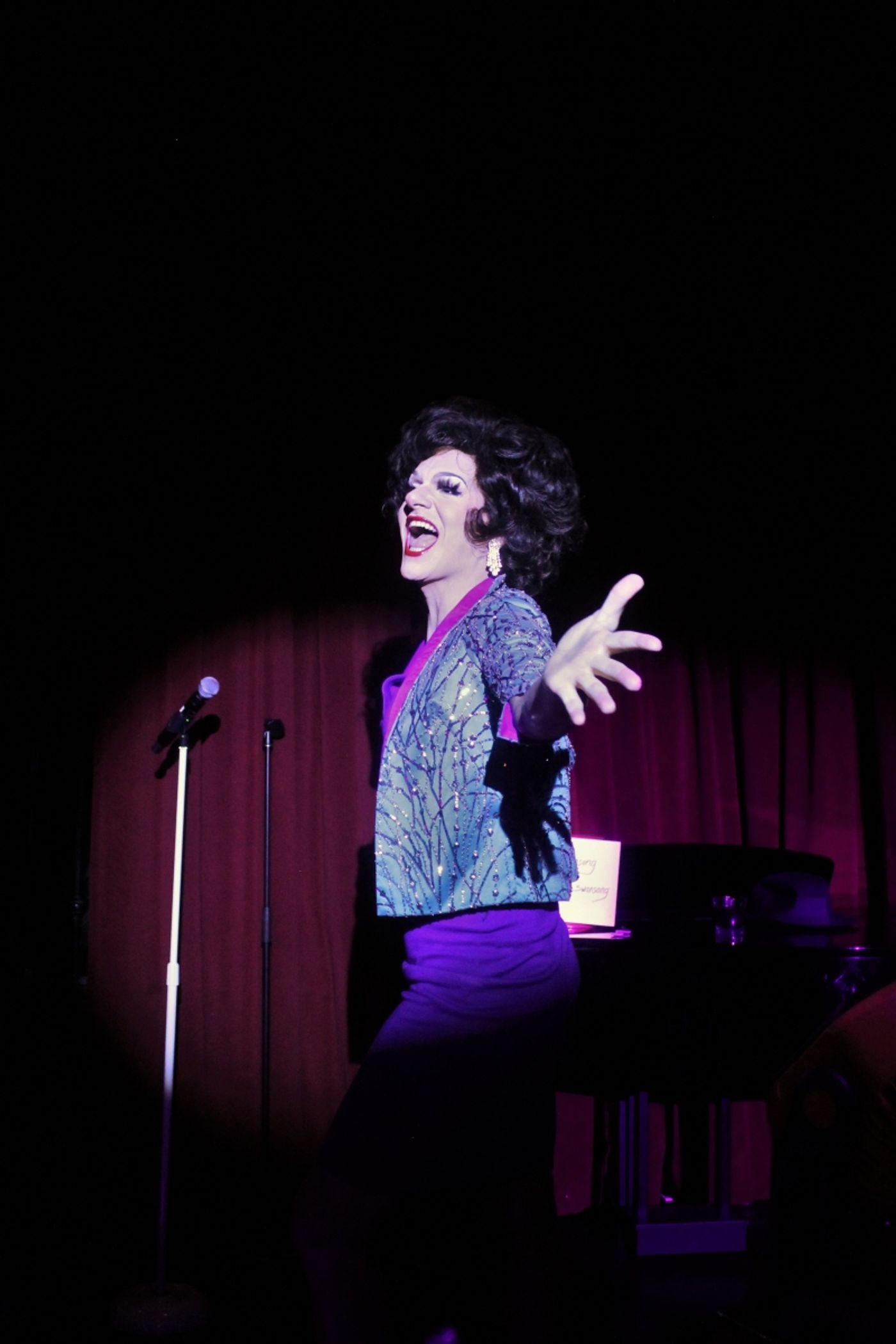 Review: Gloria Swansong's Weekly JUDY GARLAND Show Livens Up A Night Out In A New Club Called THE Q Review: Gloria Swansong's Weekly JUDY GARLAND Show Livens Up A Night Out In A New Club Called THE Q Image