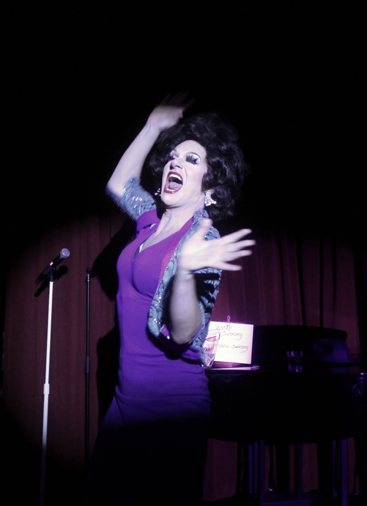Review: Gloria Swansong's Weekly JUDY GARLAND Show Livens Up A Night Out In A New Club Called THE Q Review: Gloria Swansong's Weekly JUDY GARLAND Show Livens Up A Night Out In A New Club Called THE Q Image