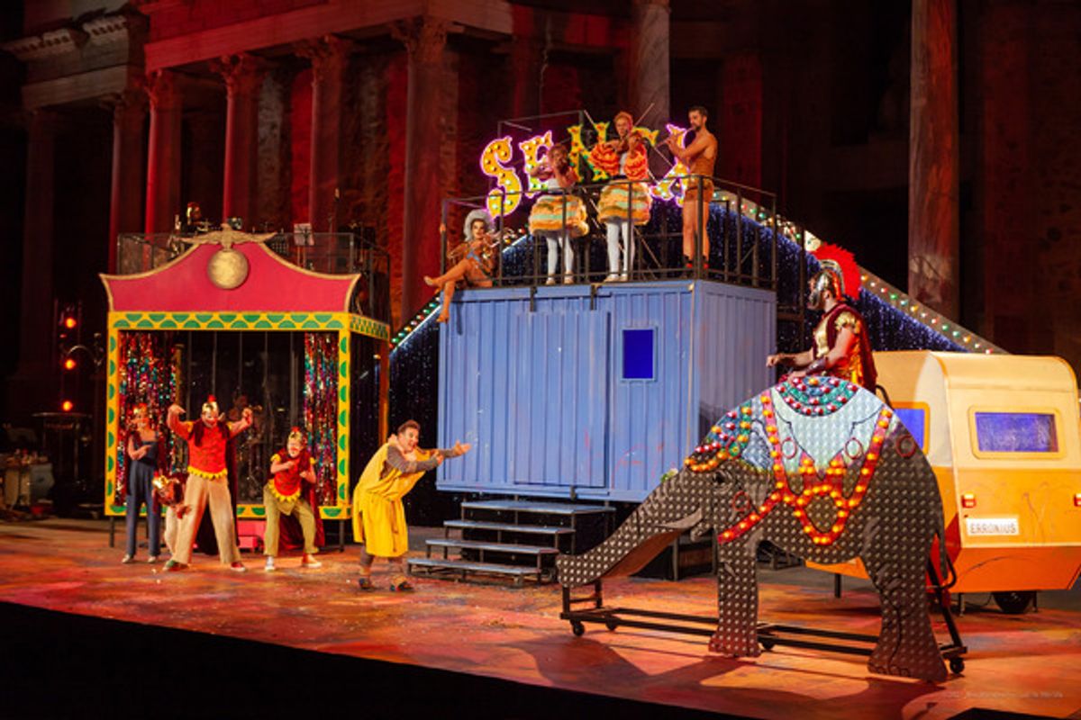 Compañía de GOLFUS DE ROMA at GOLFUS DE ROMA se estrena en el Festival de Mérida