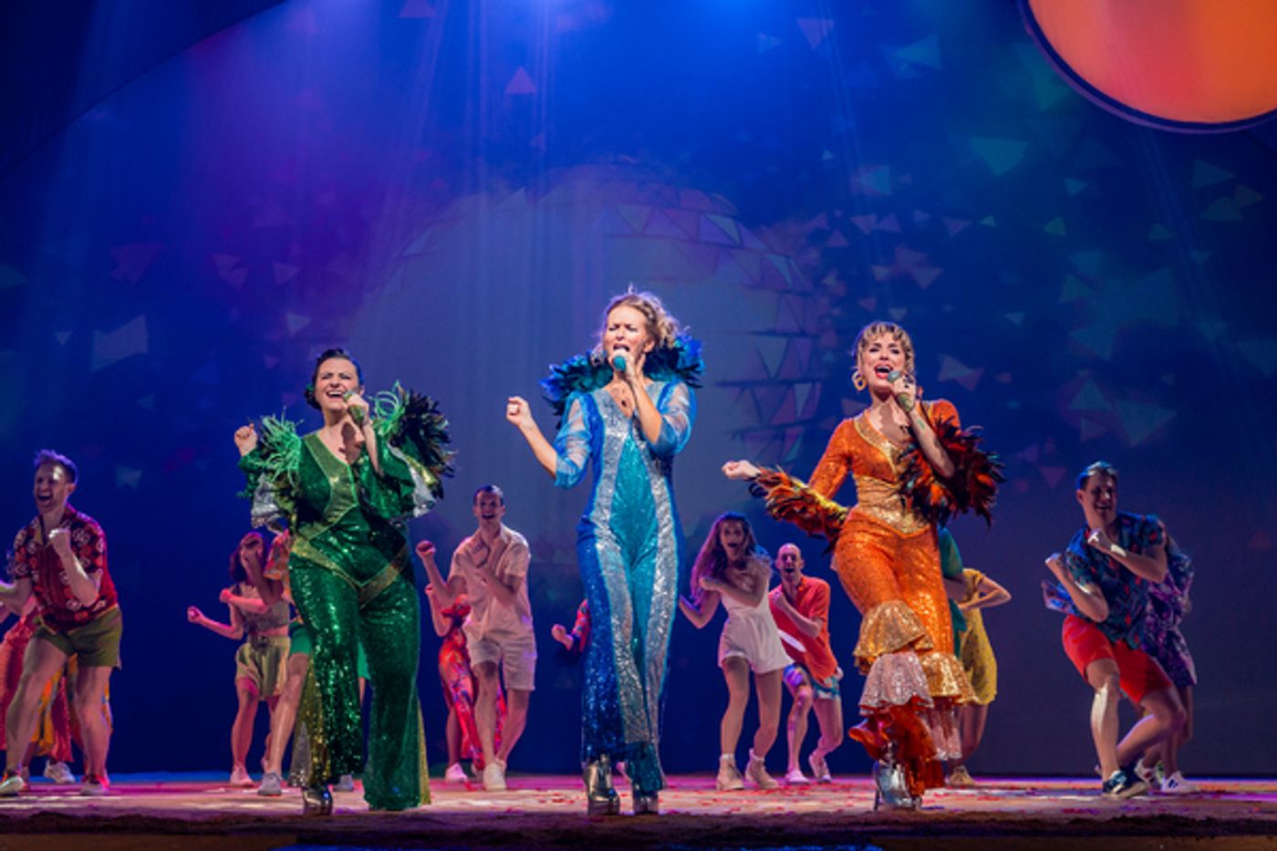 Photo Flash: Get A First Look At MAMMA MIA! In Belgium  Image