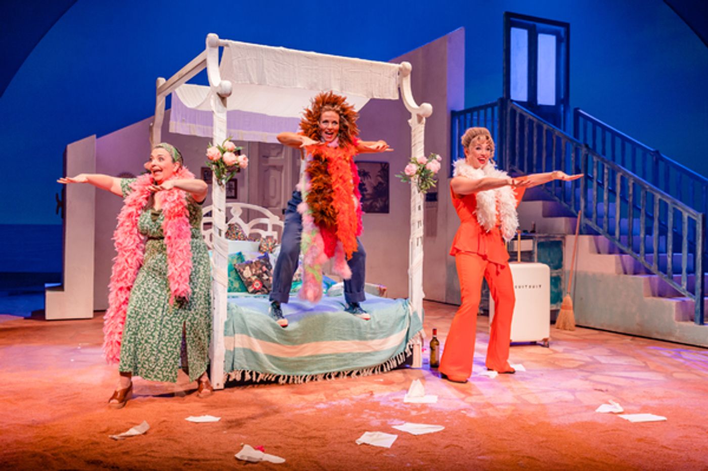Photo Flash: Get A First Look At MAMMA MIA! In Belgium  Image