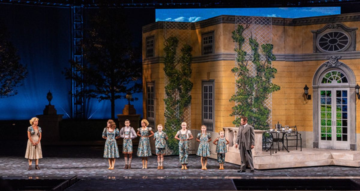 Kate Rockwell, Michael Hayden, VonTrap Children at 