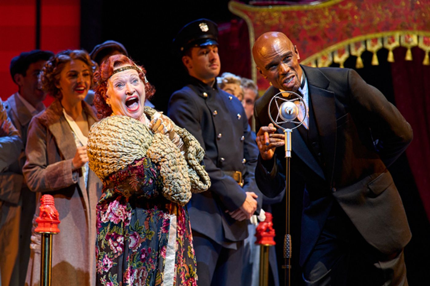 Photos: First Look at SINGIN' IN THE RAIN at Sadler's Wells  Image