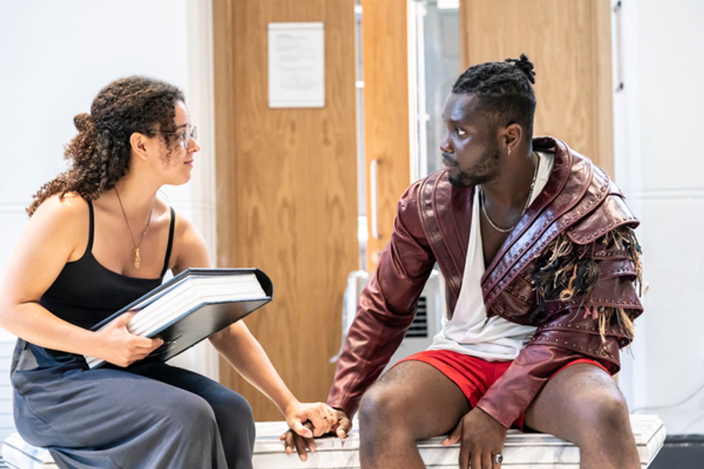 Photos/Video: In Rehearsal For BEAUTY AND THE BEAST at the Bristol Hippodrome  Image