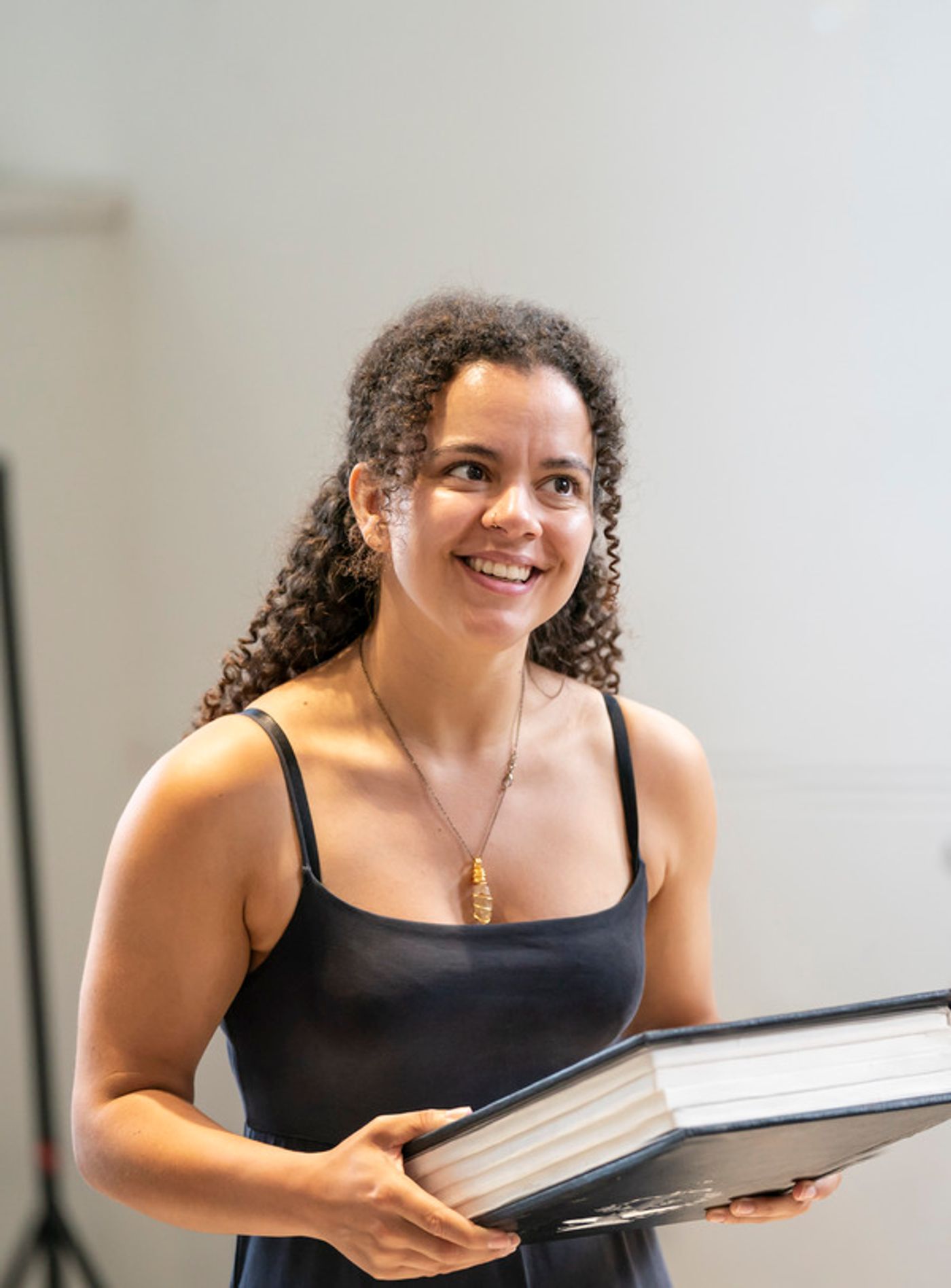 Photos/Video: In Rehearsal For BEAUTY AND THE BEAST at the Bristol Hippodrome  Image