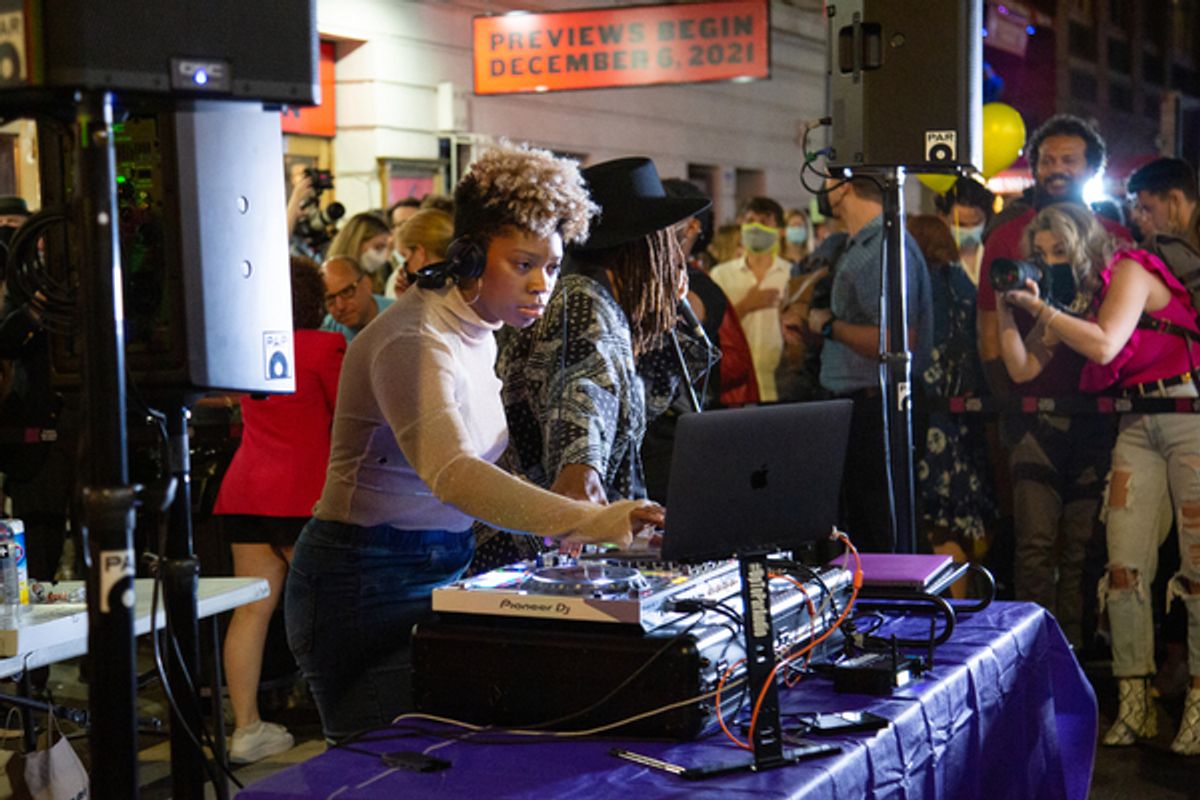 S.N.O.B. (DJ Ari Grooves, DJ Duggz) at 