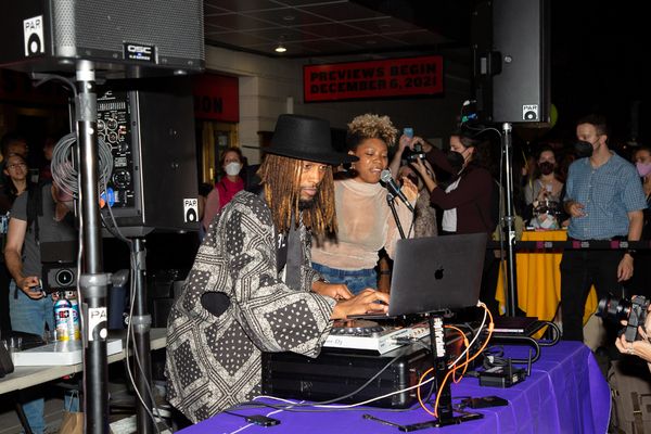 S.N.O.B. (DJ Duggz, DJ Ari Grooves) Photo