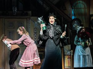 Logan Clark, Ellie Kit Jones, Liz Robertson, and Claire Machin @ BroadwayWorld Logan Clark, Ellie Kit Jones, Liz Robertson, and Claire Machin Photo