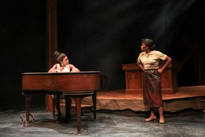 Felicia Curry and Darlesia Cearcy Photo