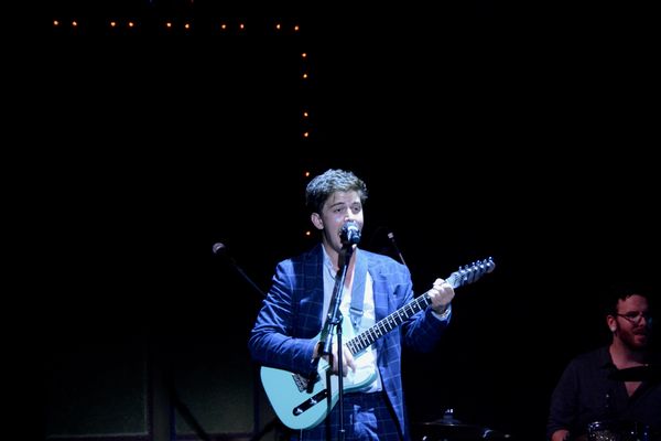 Photos: Live Theatre Returns With A STARRY, STARRY NIGHT At The Argyle Theatre  Image