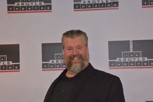 Jason Simon @ BroadwayWorld Jason Simon Photo