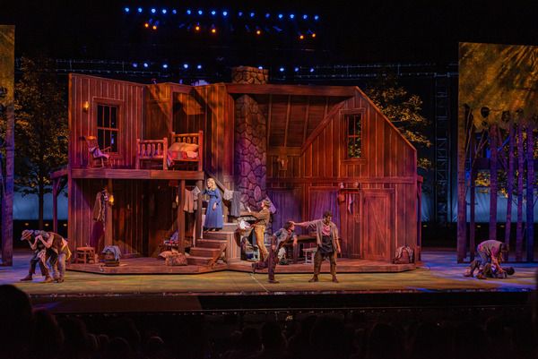 Photos & Video: Kendra Kassebaum, Edward Watts and More Star in The Muny's SEVEN BRIDES FOR SEVEN BROTHERS — photo 4 of 35