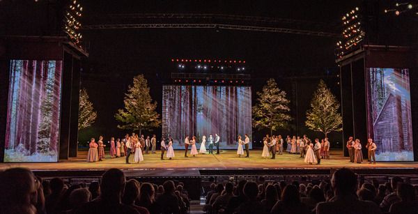 Photos & Video: Kendra Kassebaum, Edward Watts and More Star in The Muny's SEVEN BRIDES FOR SEVEN BROTHERS — photo 19 of 35