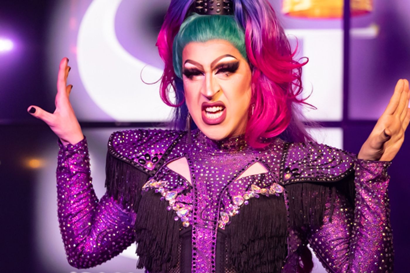 Photos: First look at Virginia West's WEST FAMILY STORY  Image