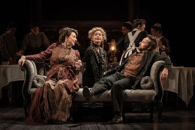 Dorothea Myer-Bennett, Faye Castelow, Aidan Herrmann, Photo
