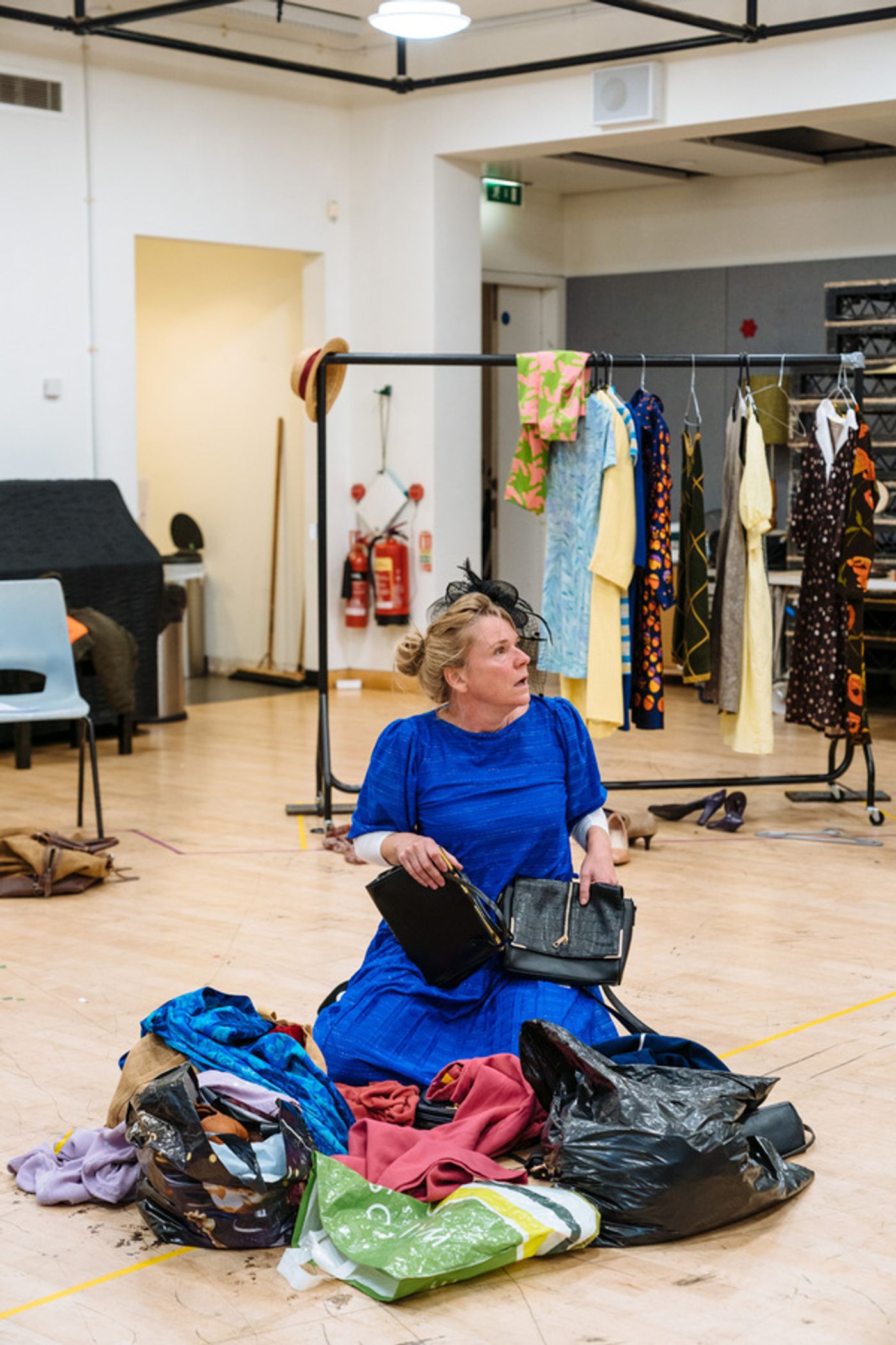 Photos: Inside Rehearsal For THE MEMORY OF WATER at the Hampstead Theatre  Image