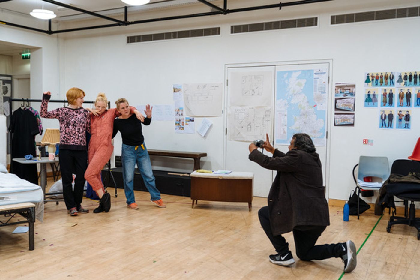 Photos: Inside Rehearsal For THE MEMORY OF WATER at the Hampstead Theatre  Image