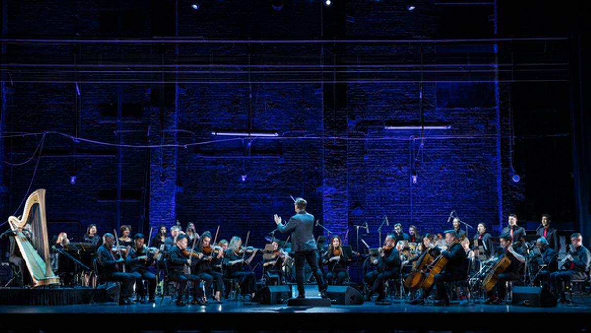 The American Pops Orchestra under the baton of Maestro Luke Frazier at 