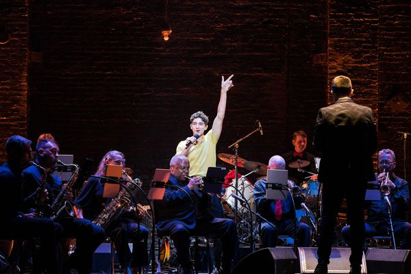 Isaac Powell performs 