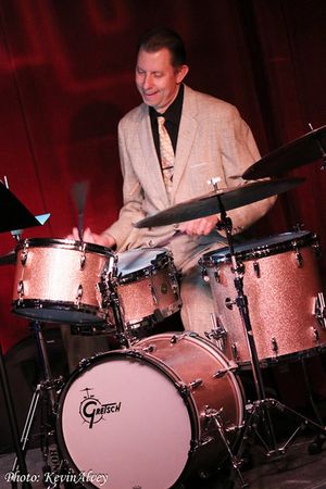 Daniel Glass @ BroadwayWorld Daniel Glass Photo