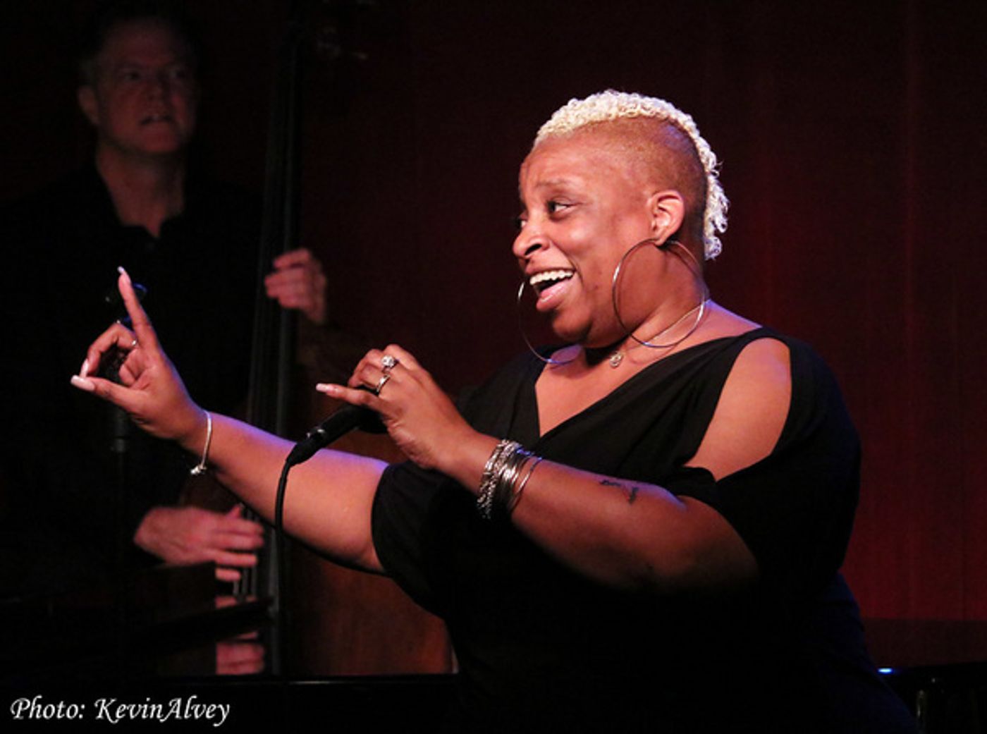 Photos: Peter Cincotti, Victoria Shaw, Ruby Locknar, and More Perform at Jim Caruso's Cast Party Photos: Peter Cincotti, Victoria Shaw, Ruby Locknar, and More Perform at Jim Caruso's Cast Party Image