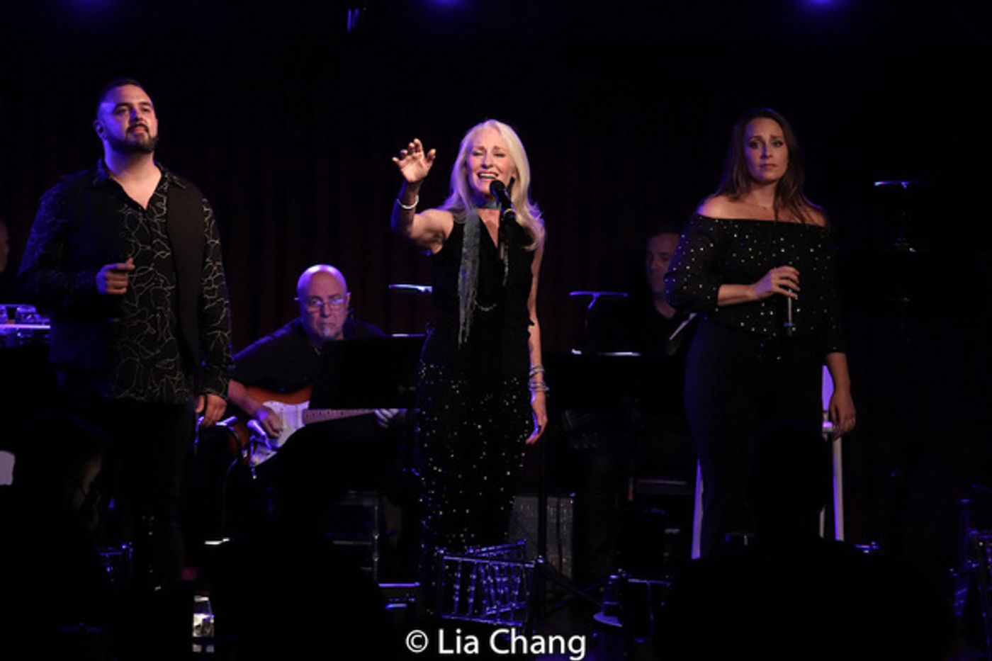 Photos: Elizabeth Ward Land Performs STILL WITHIN THE SOUND OF MY VOICE- THE SONGS OF LINDA RONSTADT  Image