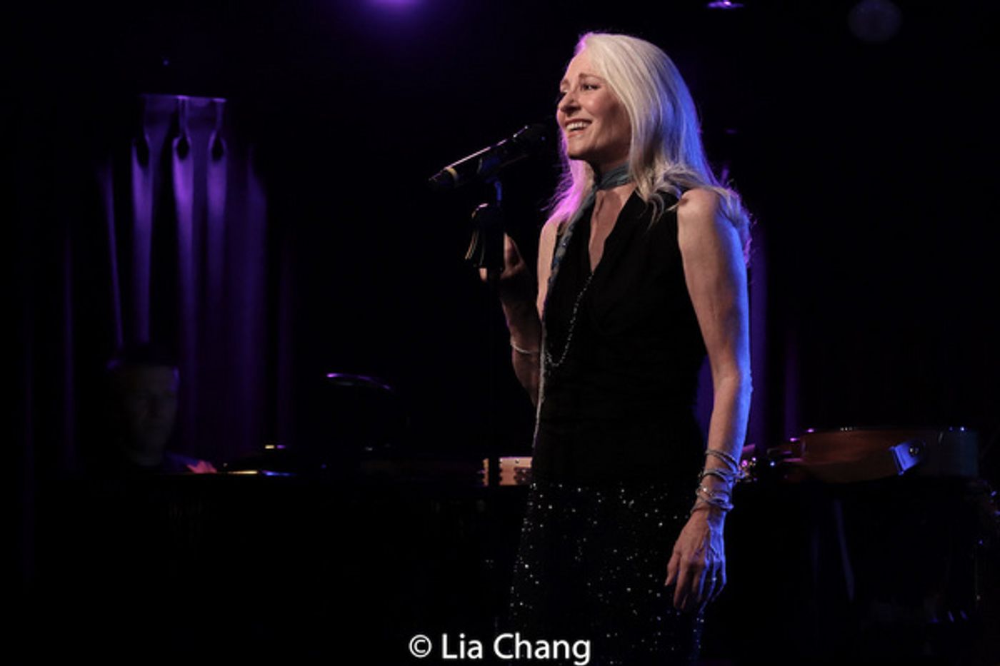 Photos: Elizabeth Ward Land Performs STILL WITHIN THE SOUND OF MY VOICE- THE SONGS OF LINDA RONSTADT  Image