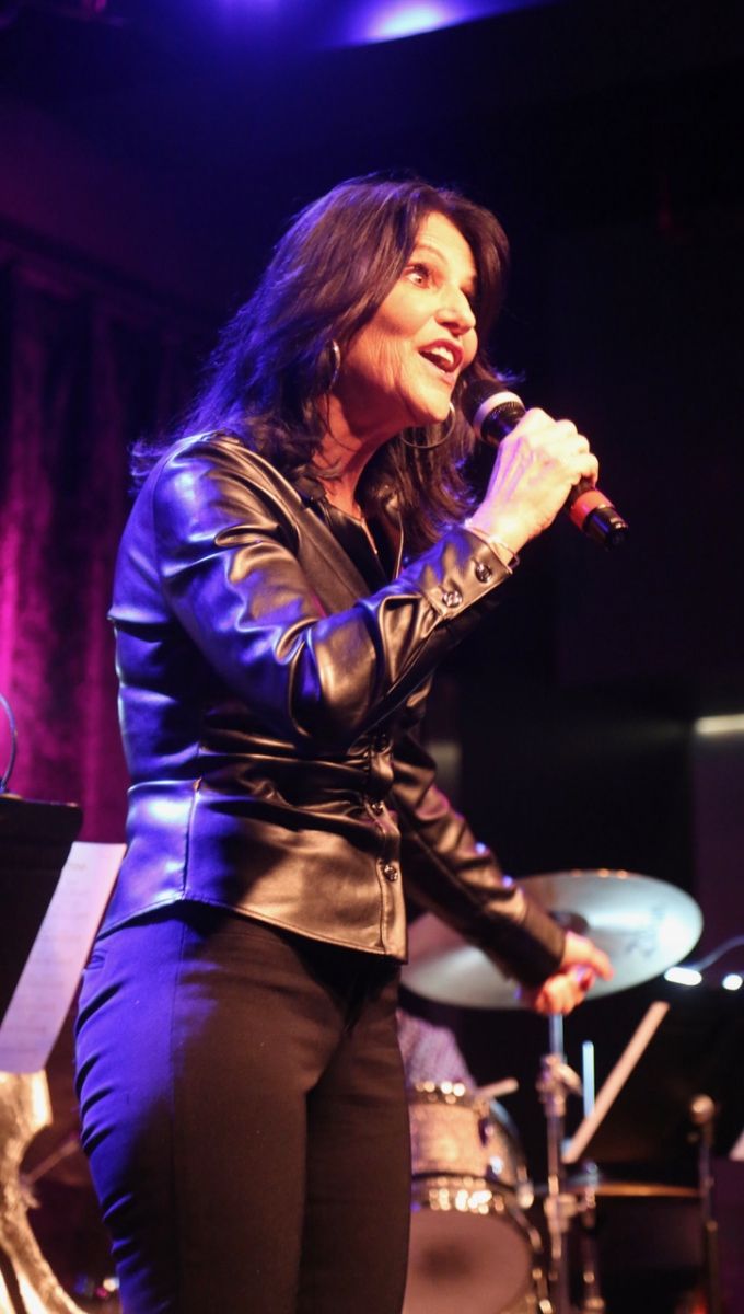 Photo Flash: Gene Reed's Lens Documents The September 28th THE LINEUP WITH SUSIE MOSHER  Image