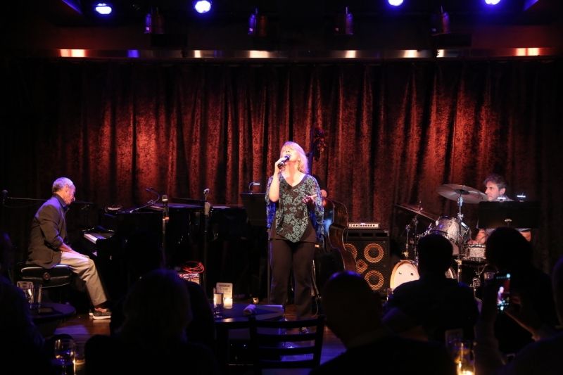 Photo Flash: Gene Reed's Lens Documents The September 28th THE LINEUP WITH SUSIE MOSHER  Image