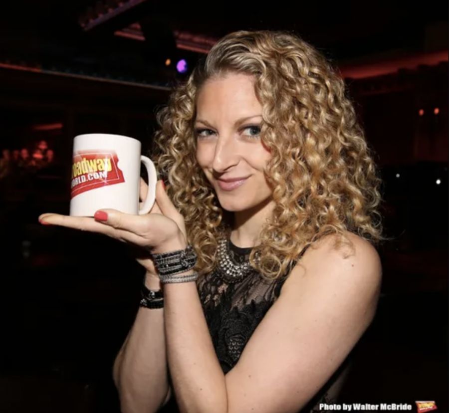 Wake Up With BWW 8/30: Amber Riley Sings 'Defying Gravity', Sara Bareilles Prepares For WAITRESS, and More! Image