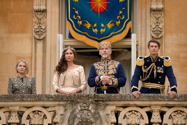 Tallulah Greive, Minnie Driver, Pierce Brosnan and Nicholas Galitzine Photo