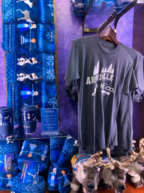 Photos: Go Inside the Refurbished Theatre Royal Drury Lane for First Preview of FROZEN — photo 6 of 12