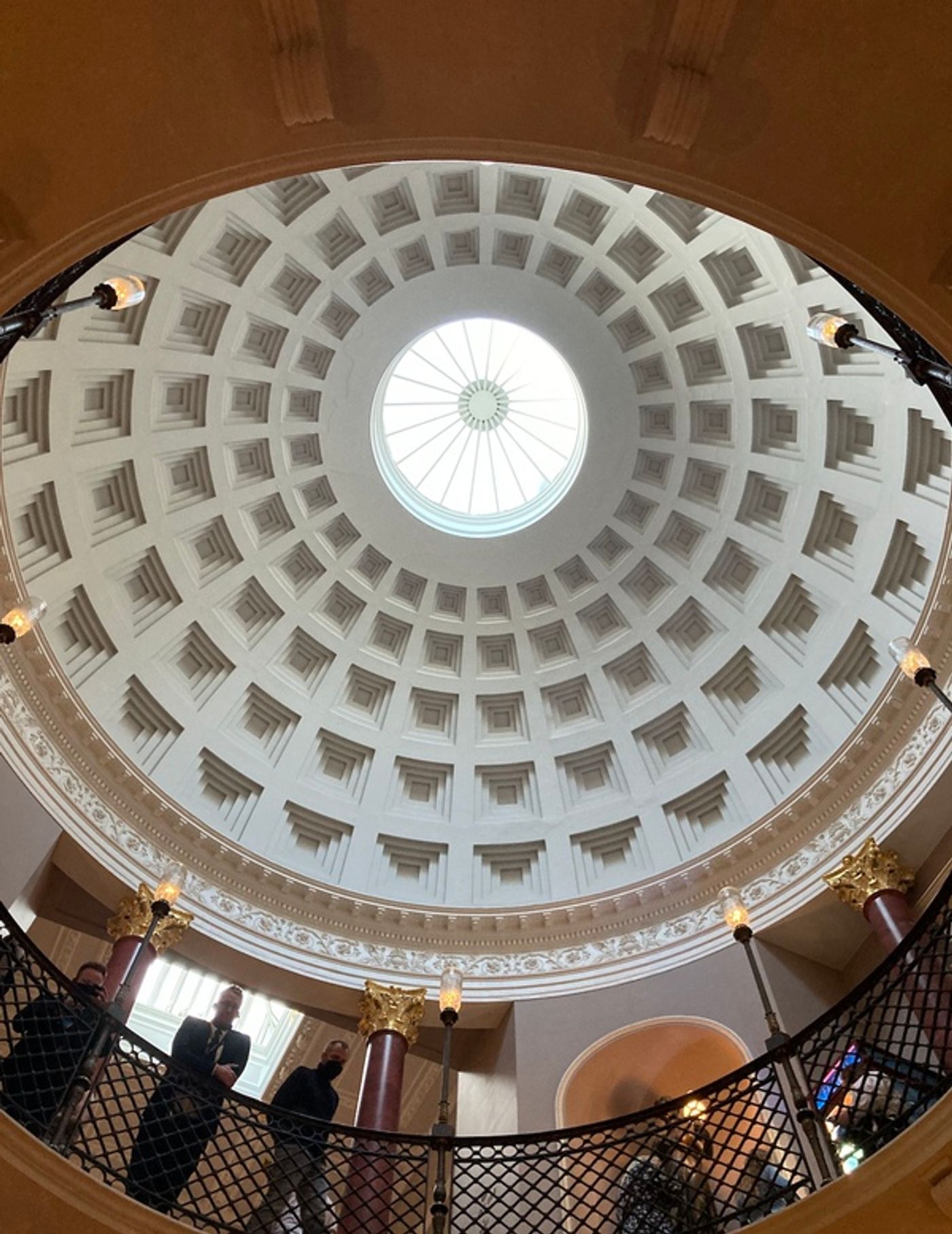 Photos: Go Inside the Refurbished Theatre Royal Drury Lane for First Preview of FROZEN  Image