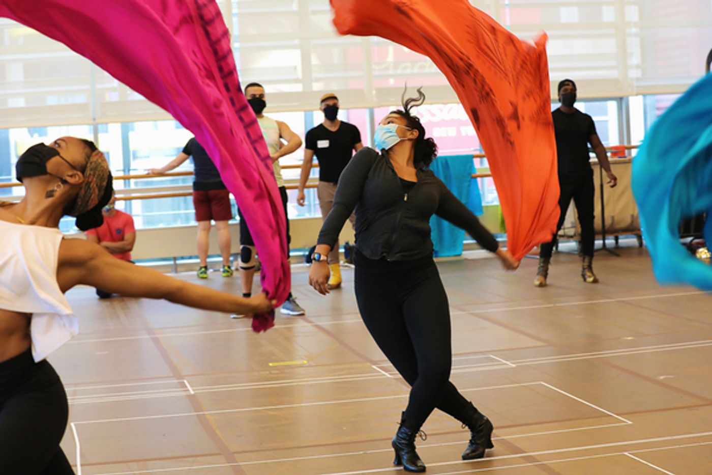 VIDEO: ALADDIN Cast Reunites for First Day Back in Rehearsals  Image