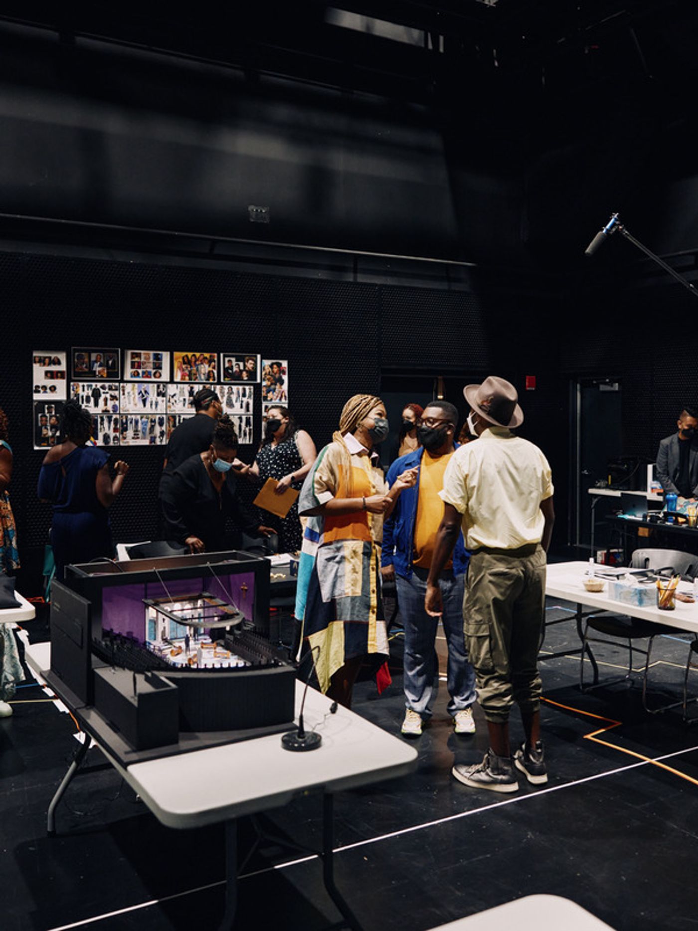 Photos: CHICKEN & BISCUITS Cast Gathers for First Rehearsals Photos: CHICKEN & BISCUITS Cast Gathers for First Rehearsals Image