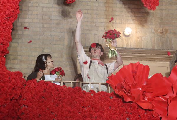 Photos: HADESTOWN Company Celebrates First Performance Back on Broadway — photo 33 of 43