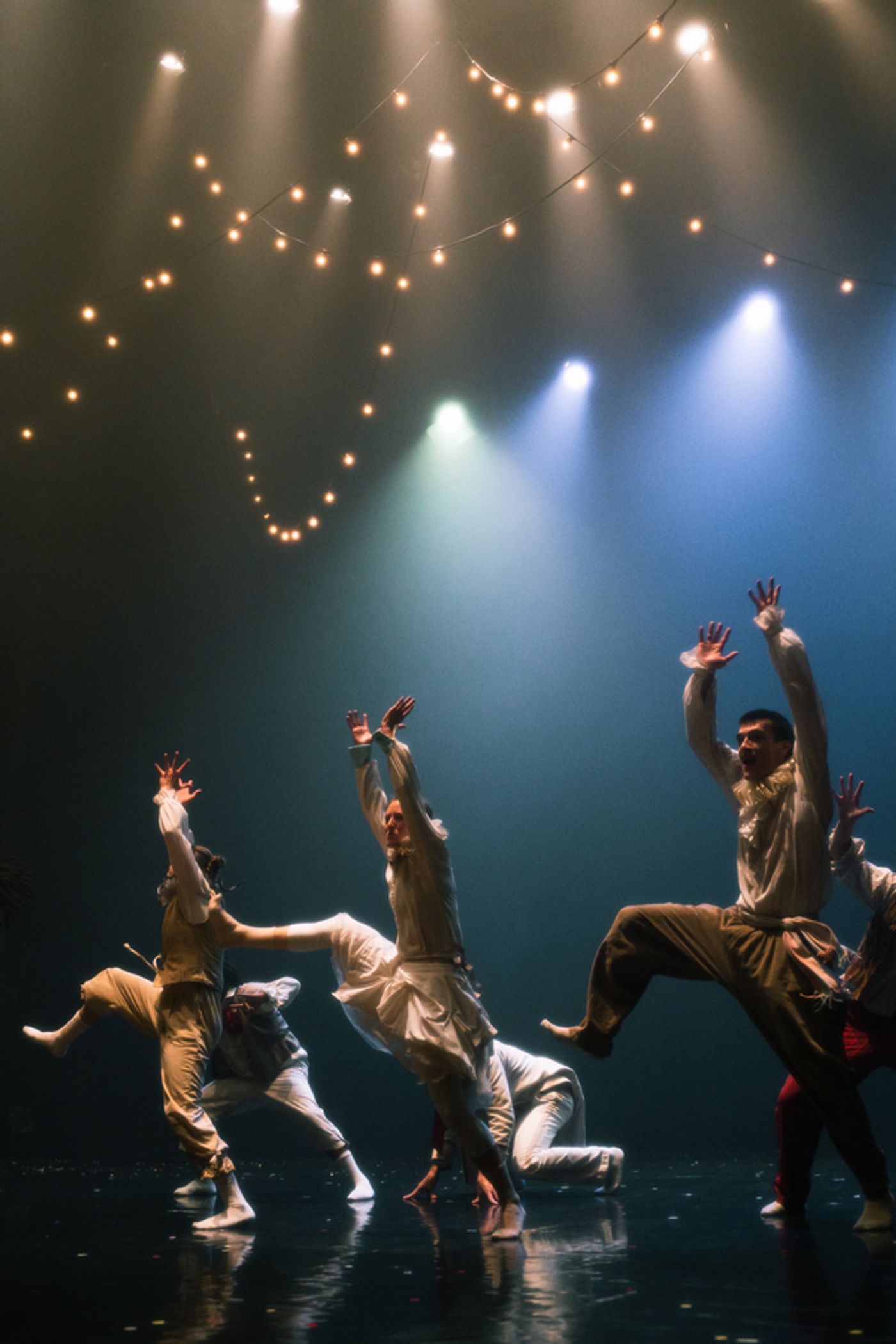 Photos: First Look at DOUBLE MURDER at Sadler's Wells  Image