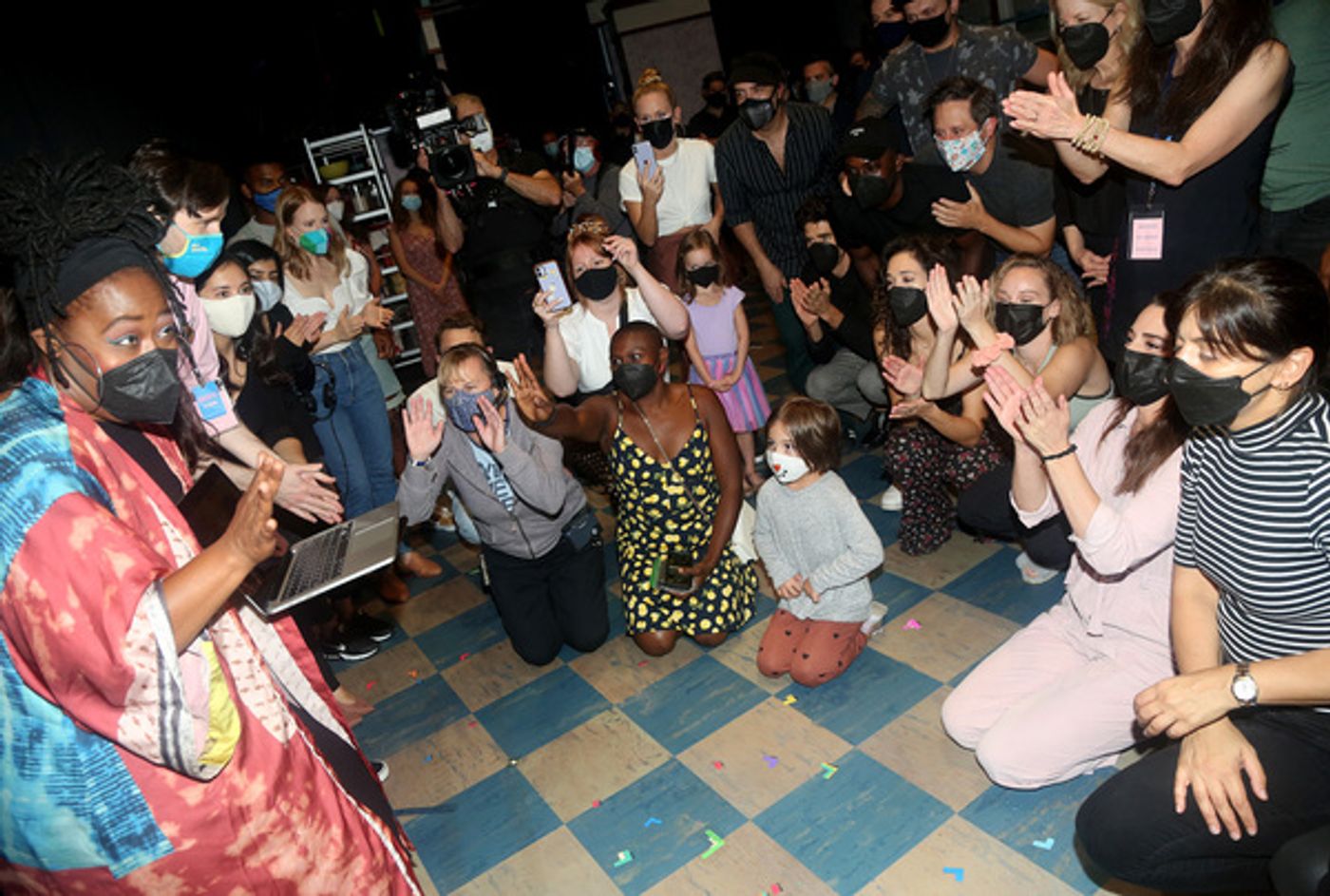 Photos: WAITRESS' Anastacia McCleskey (Virtually) Receives the Legacy Robe  Image