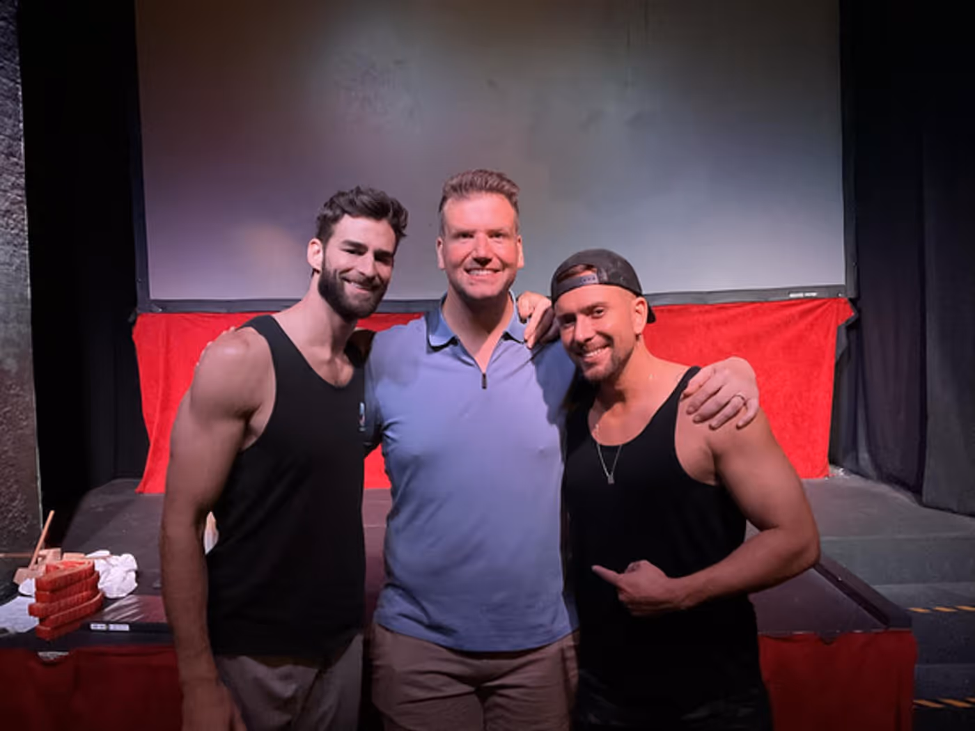 Photos: First Look Behind the Scenes of NAKED BOYS SINGING! in Las Vegas  Image