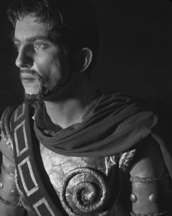 Photos: Exclusive First Look at DARK SHADOWS AND BEYOND - THE JONATHAN FRID STORY  Image