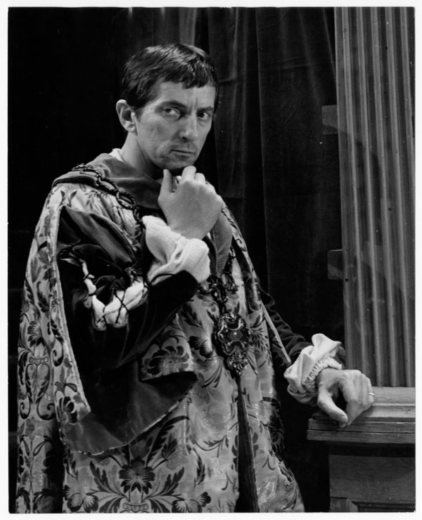 Photos: Exclusive First Look at DARK SHADOWS AND BEYOND - THE JONATHAN FRID STORY  Image