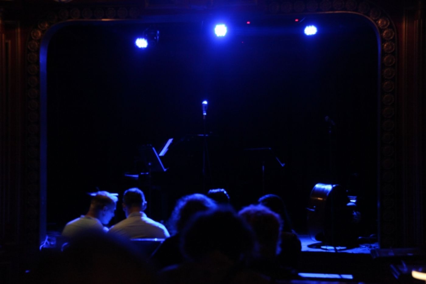 Review: With AMERICAN DIVAS IN PARIS, Chloe Perrier Sings & Swings & Is A Smooth Jazz Diva Herself At The Triad Review: With AMERICAN DIVAS IN PARIS, Chloe Perrier Sings & Swings & Is A Smooth Jazz Diva Herself At The Triad Image