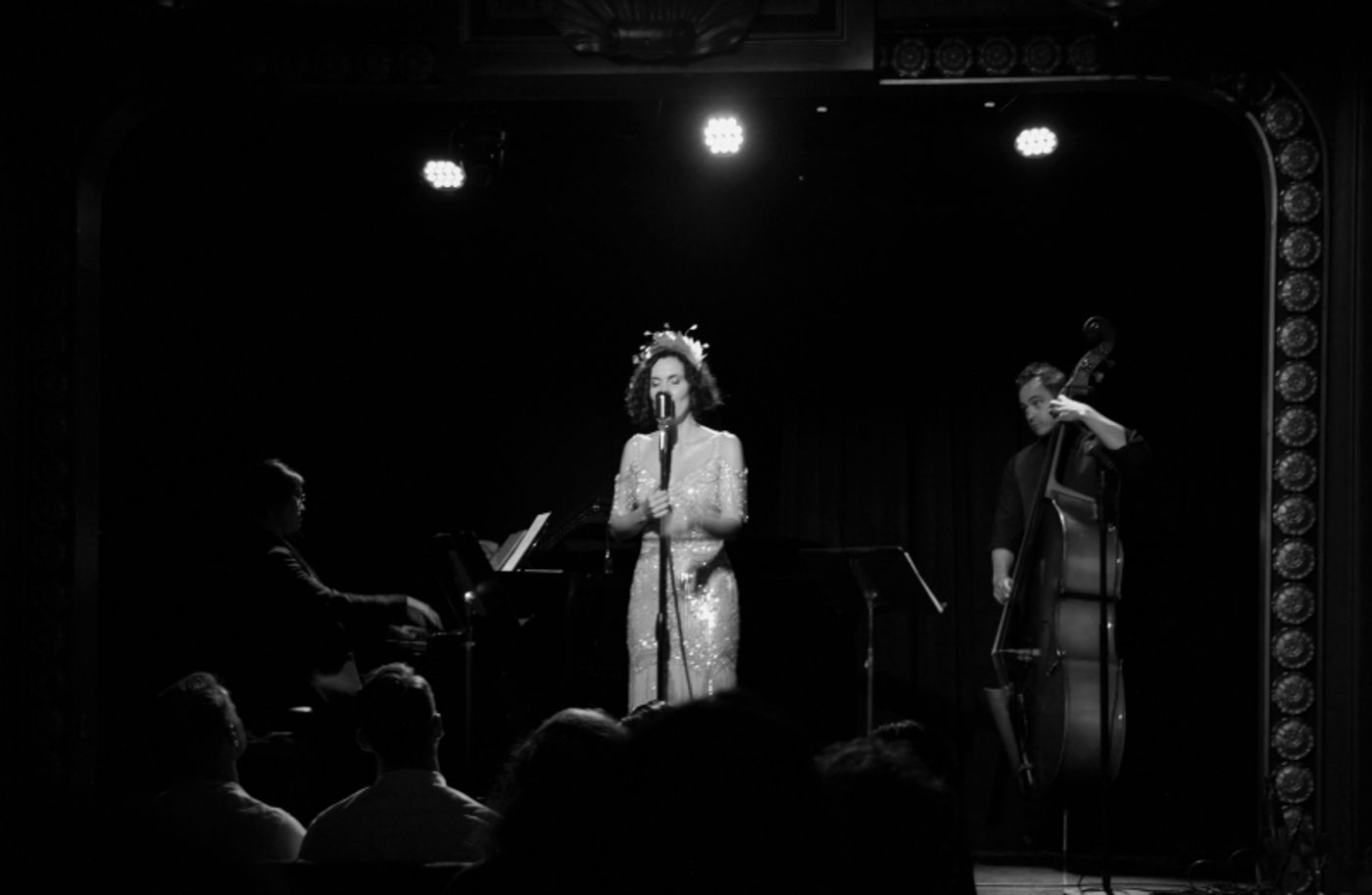 Review: With AMERICAN DIVAS IN PARIS, Chloe Perrier Sings & Swings & Is A Smooth Jazz Diva Herself At The Triad Review: With AMERICAN DIVAS IN PARIS, Chloe Perrier Sings & Swings & Is A Smooth Jazz Diva Herself At The Triad Image