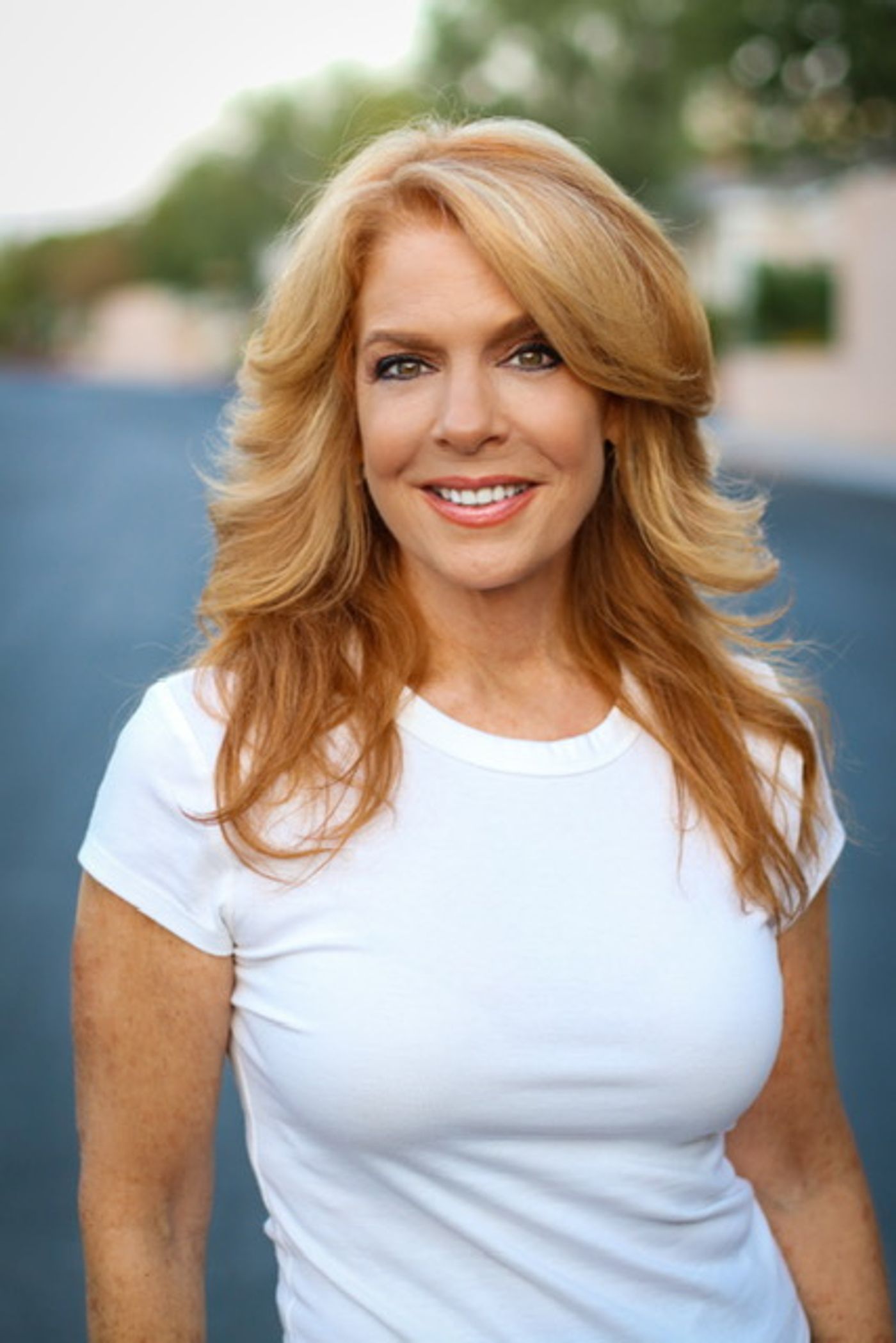 Feature: Kelly Clinton Premieres Her New Show The Sit In at The Nevada Room  Image