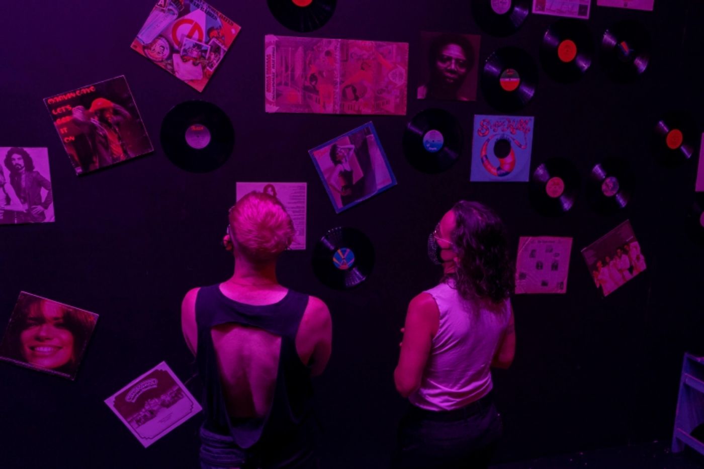 Review: AMBER from Washington Ensemble Theatre  Image