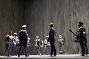 David Byrne and the company of American Utopia @ BroadwayWorld David Byrne and the company of American Utopia Photo