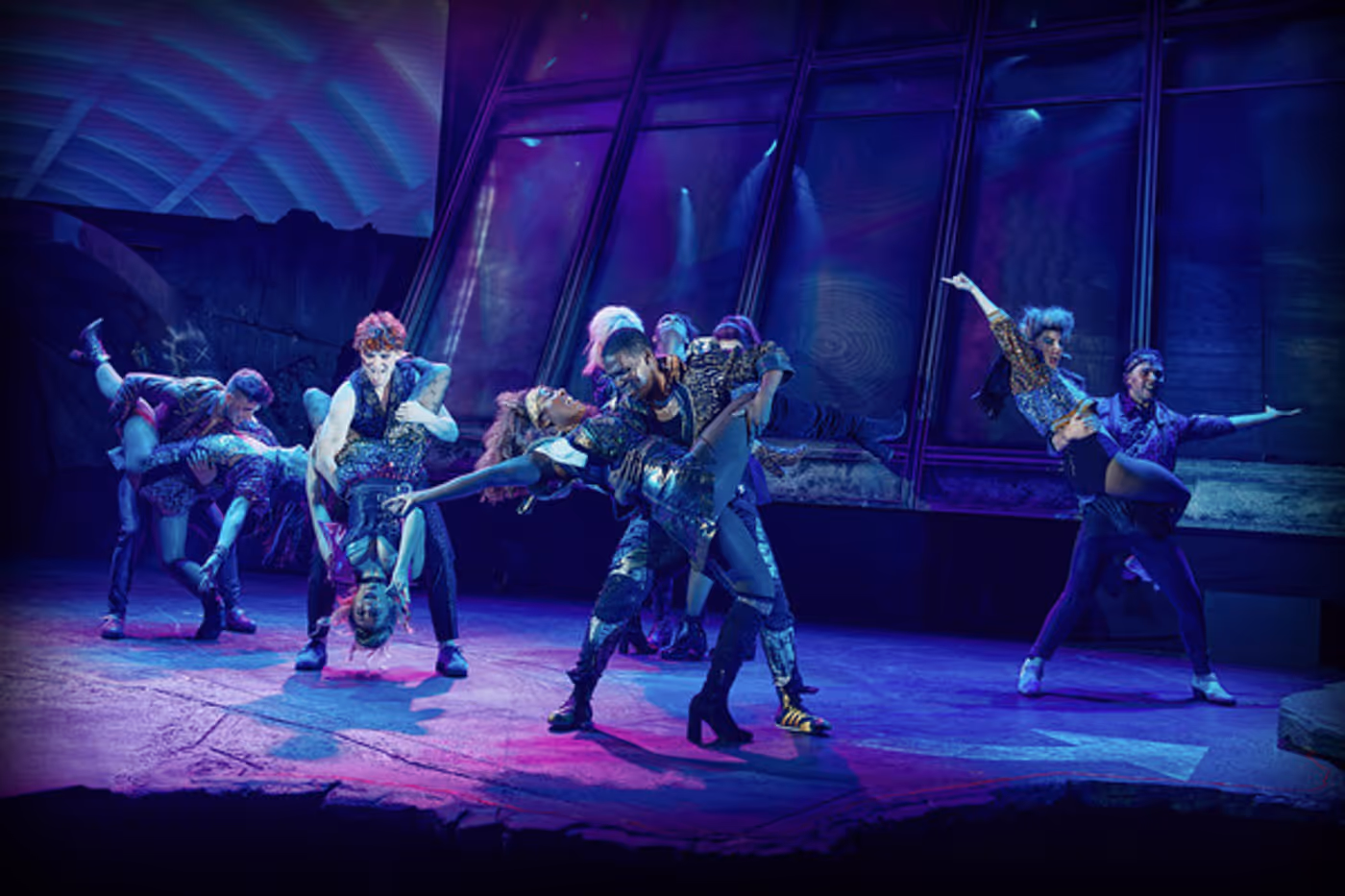 Photos: First Look at the UK Tour of BAT OUT OF HELL Photos: First Look at the UK Tour of BAT OUT OF HELL Image