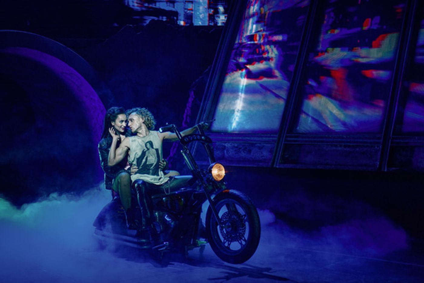 Photos: First Look at the UK Tour of BAT OUT OF HELL Photos: First Look at the UK Tour of BAT OUT OF HELL Image