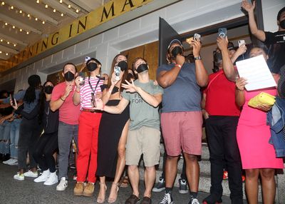 Lin-Manuel Miranda  and cast members Photo